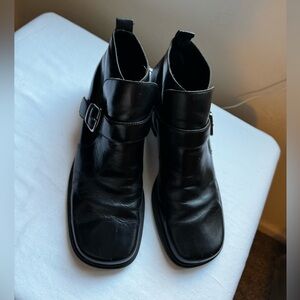 Y2K Ladies Bandolino Boots Black With Buckle 
Size 8 Made in Brazil Square Toe